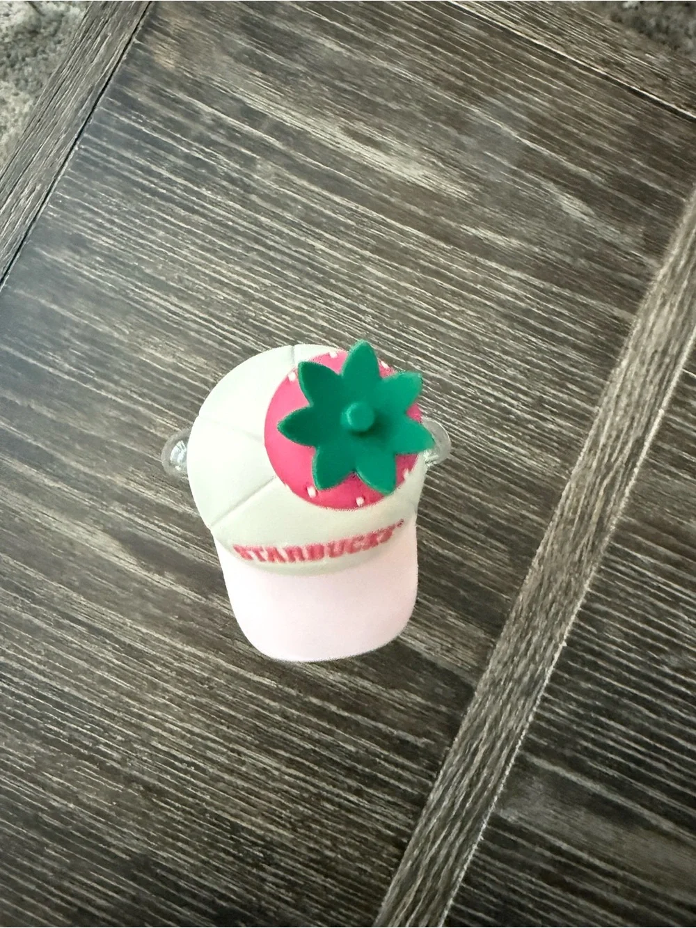 Brand new Starbucks Limited Edition Pink Bearista Glass Cup 20oz Strawberry